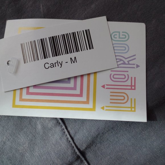 LULAROE! S/M- SAVANNAH KAFTAN & M- CARLY DRESS - Picture 5 of 8